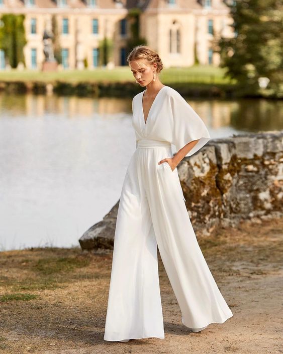 Robe de Soirée Féminine Décolleté Plunging Élégante - PanierRoyale
