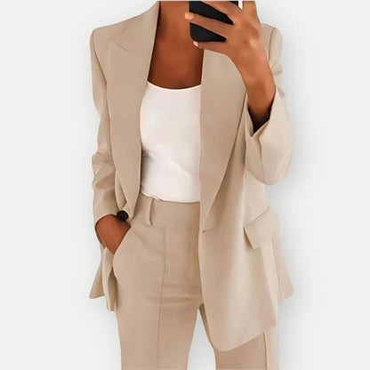 Costume Blazer Féminin Chic et Élégant