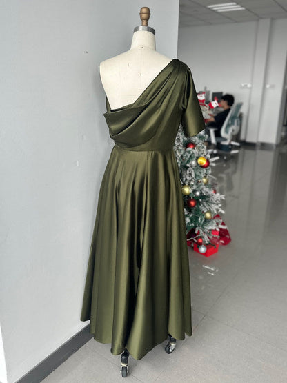 Robe Femme Satin Coupe Aline Épaule Dénudée Volants Longueur Cheville