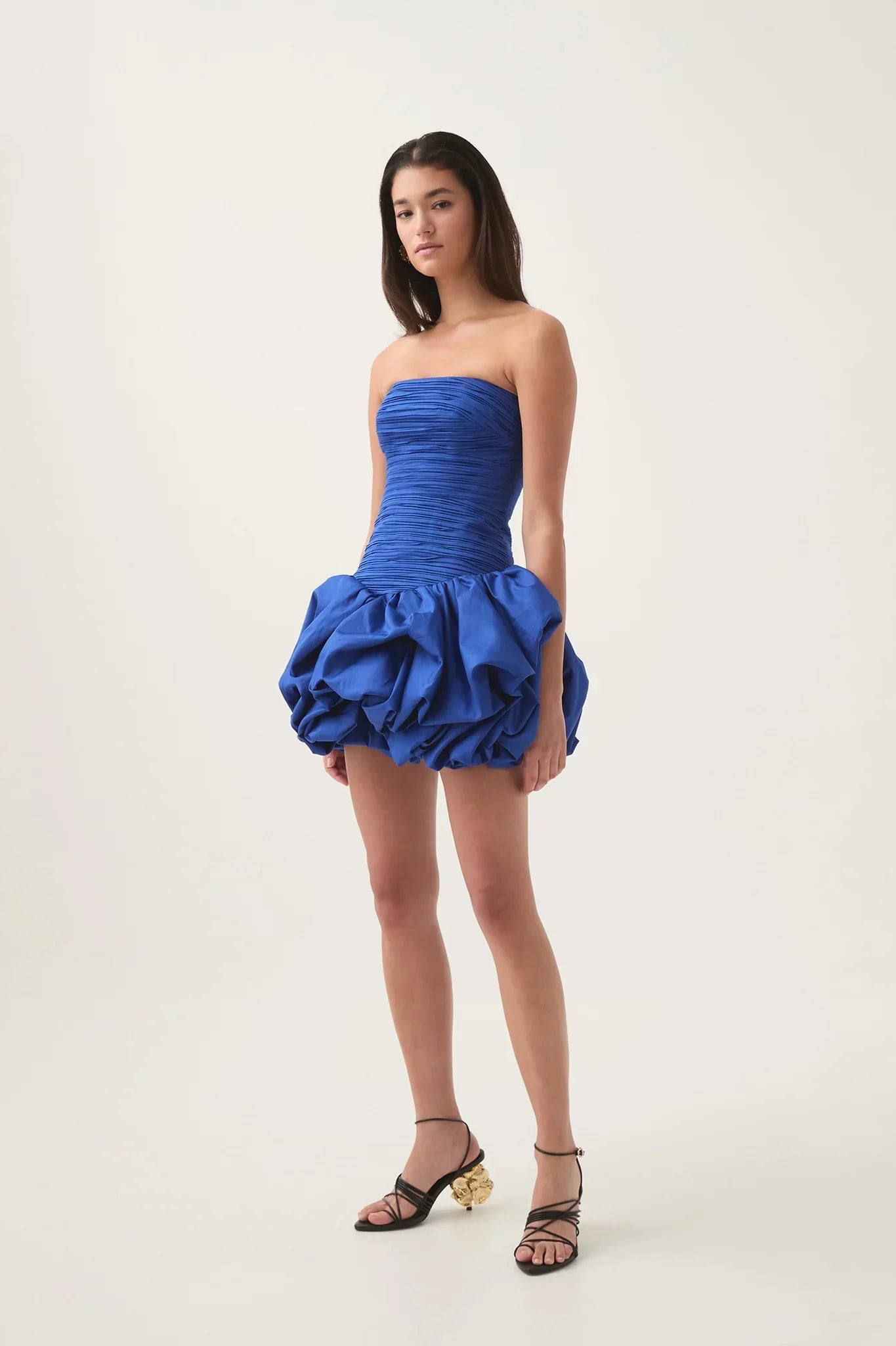 Robe sans manches fleuri pour femme avec jupe ample
