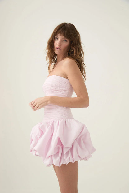 Robe sans manches fleuri pour femme avec jupe ample