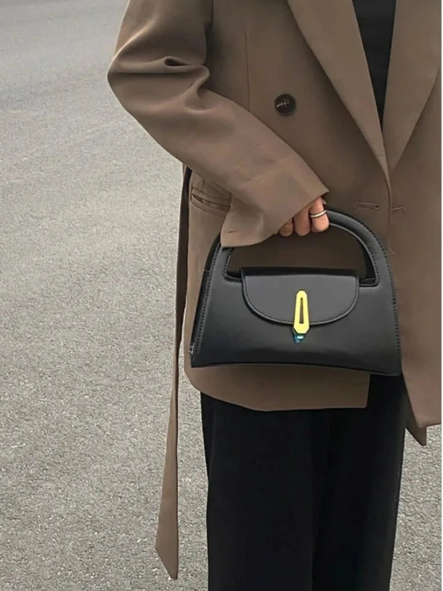 Sac à Main Noir Mini Chic en Cuir