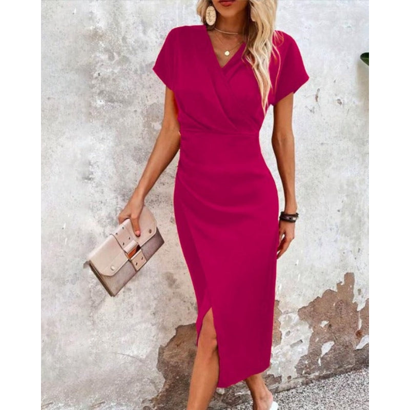 Robe femme séductrice décolleté profond manches courtes