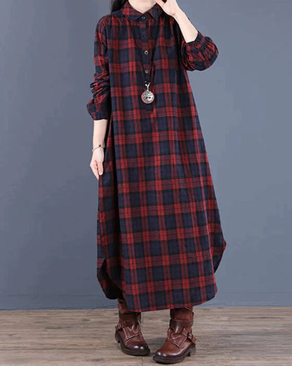Robe Longue à Carreaux Chic et Élégante