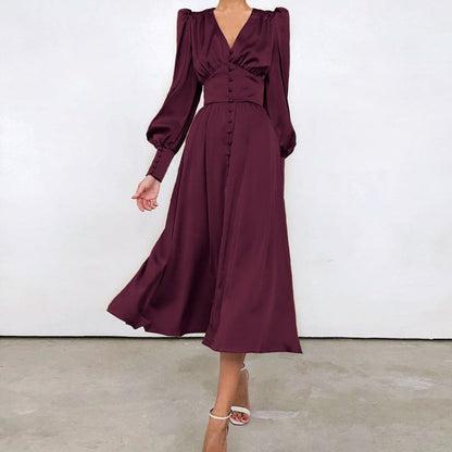 Robe de soirée élégante manches longues décolleté profond