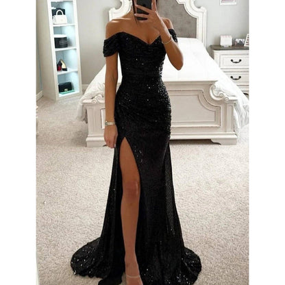 Robe de soirée chic avec fente et décolleté plongeant
