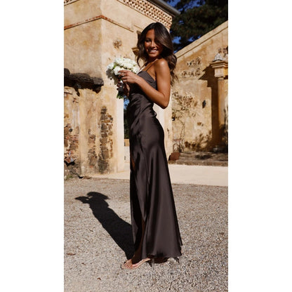Robe de Soirée Chic avec Fente Latérale Élégante