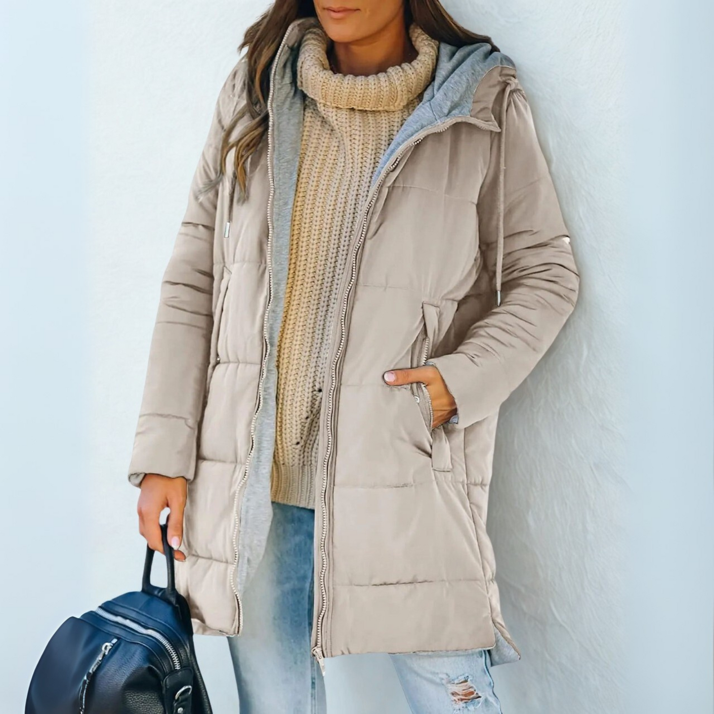 Doudoune Hivernale Femme avec Capuche et Poches Zippées - PanierRoyale
