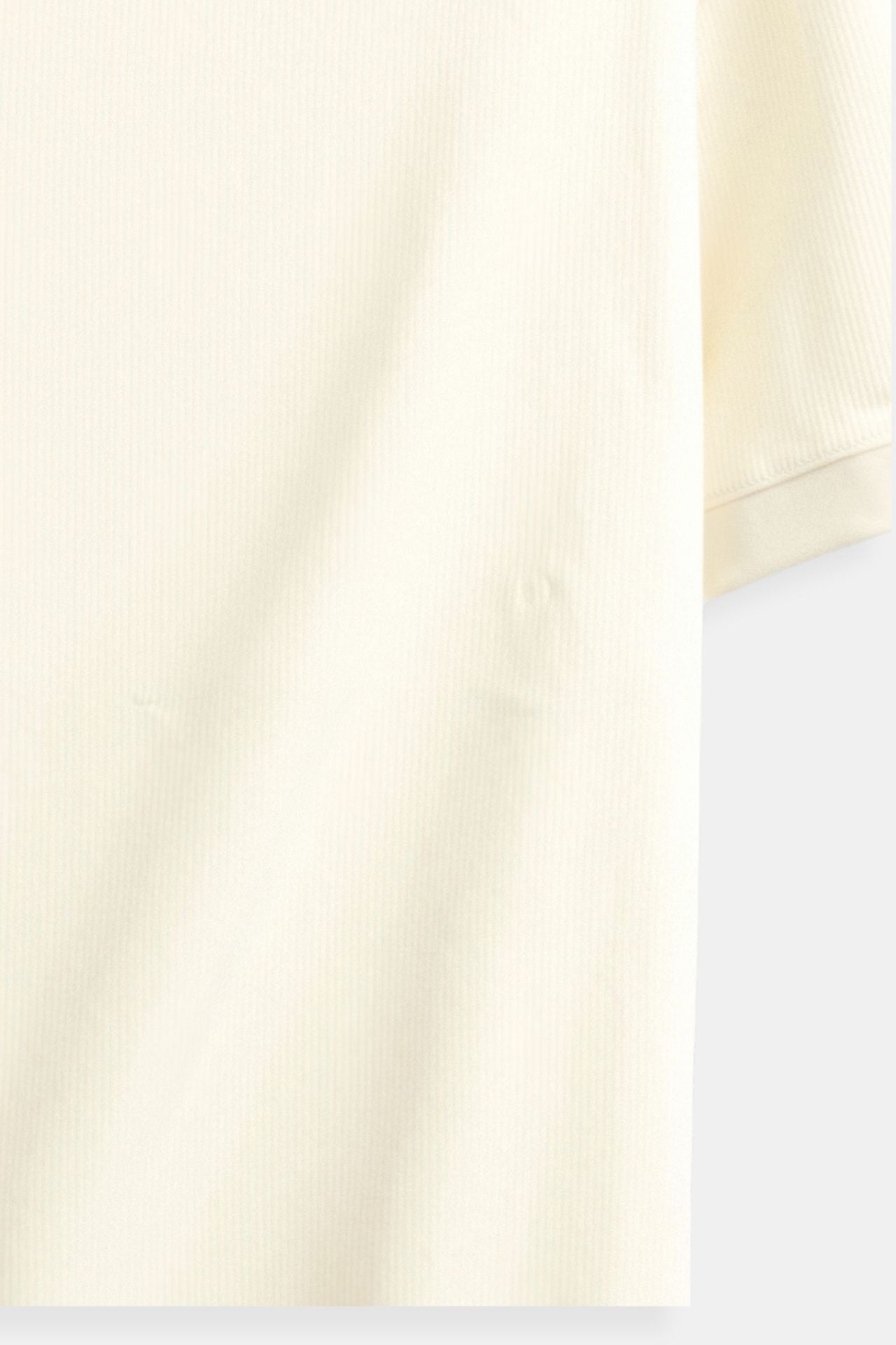 Chemise Polo Beige Élégante et Classique