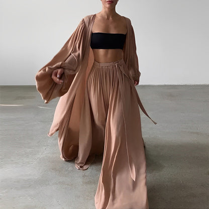 Robe de soirée noire élégante avec manches longues