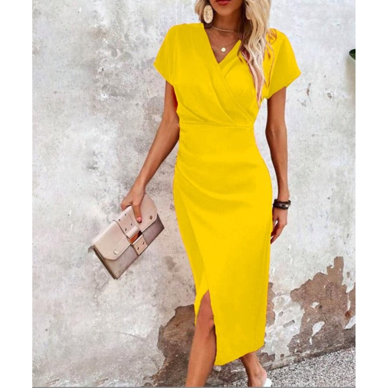 Robe femme séductrice décolleté profond manches courtes