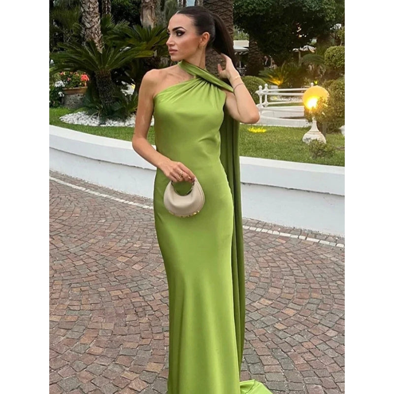 Robe de Soirée Élégante Dos Nu et Décolleté