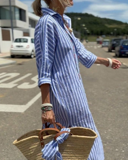 Robe de femme rayée élégante été
