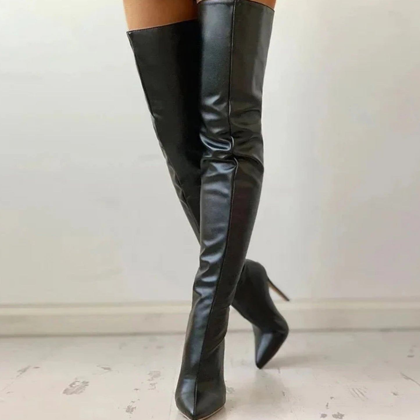 Bottines Femme Talon Haut en Cuir Noir Élégantes
