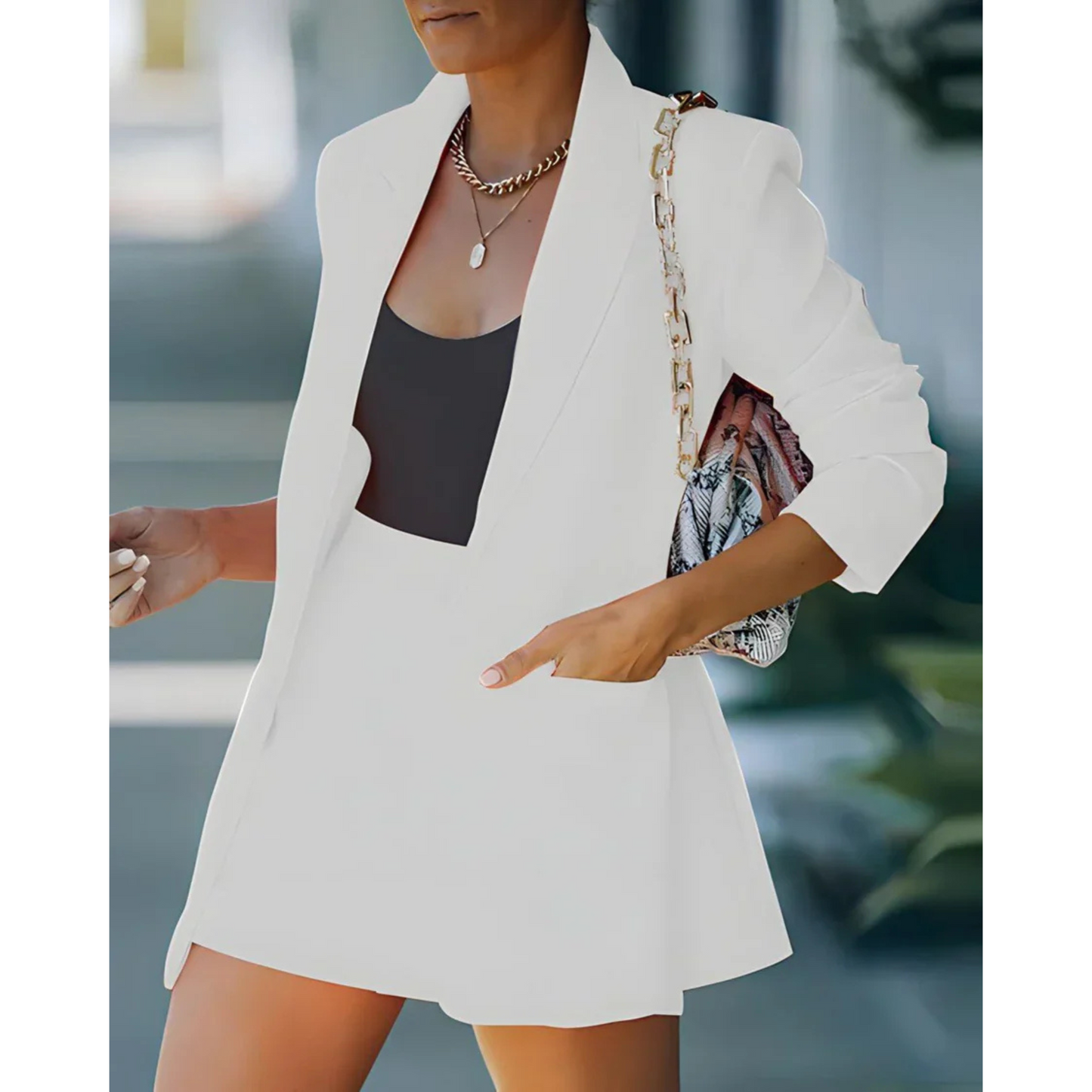 Costume Femme Élégant et Confortable
