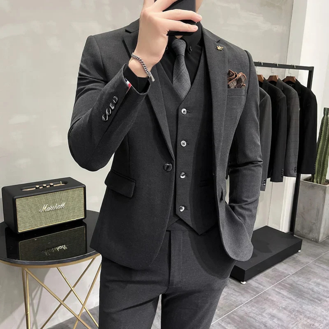 Costume Homme Noir Classique Trois Pièces avec Gilet et Cravate