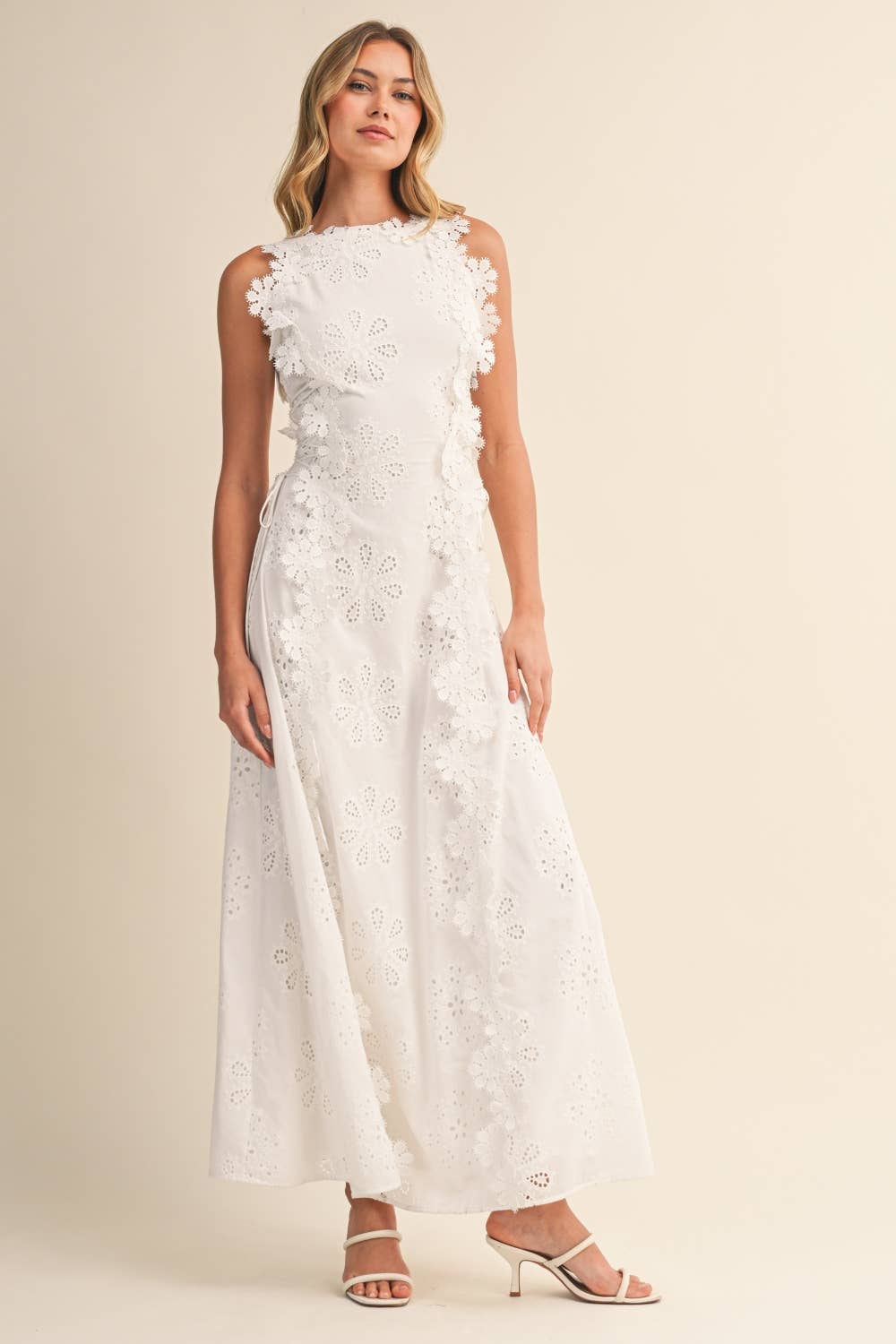 Robe maxi Femme Broderie Fleurie Dentelle Coupe Fluide