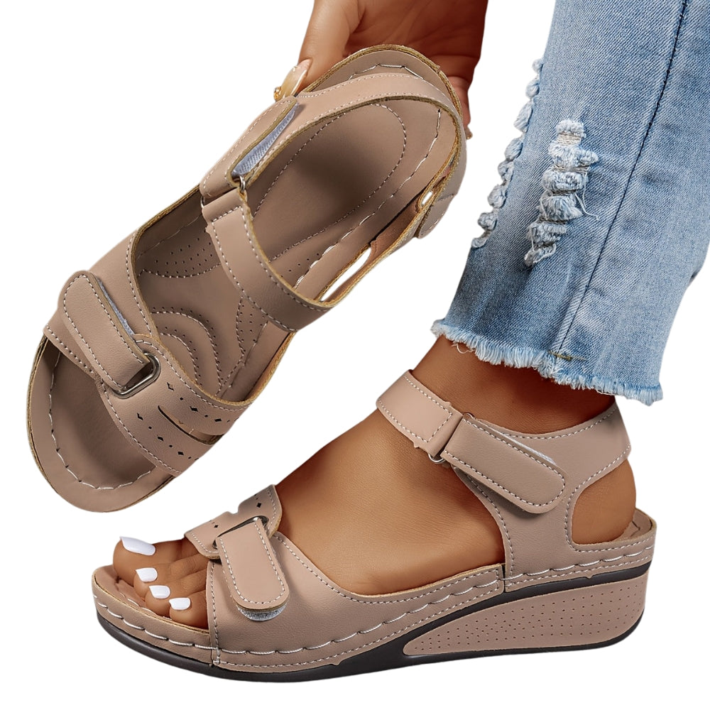 Sandales Été Bout Ouvert avec Sangle Réglable devient : Sandales Tropéziennes Bout Ouvert avec Sangle Ajustable