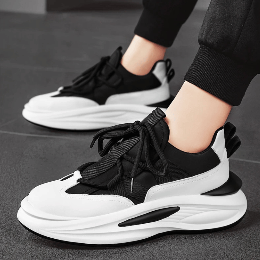 Baskets Homme Noires et Blanches Mode
