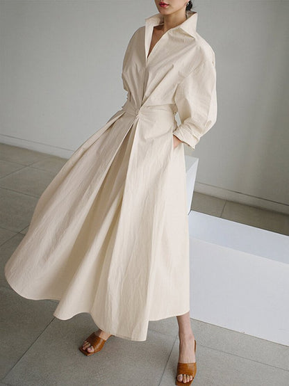 Robe Féminine Cintrée avec Boutons