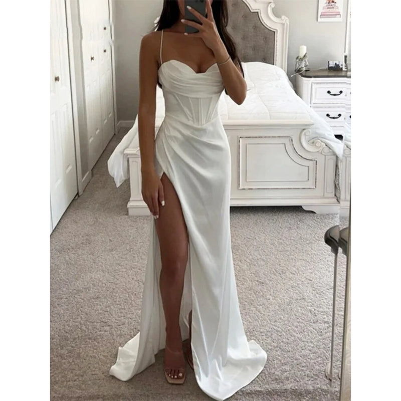 Robe de soirée chic dos nu avec bretelles fines