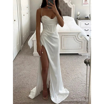 Robe de soirée chic dos nu avec bretelles fines