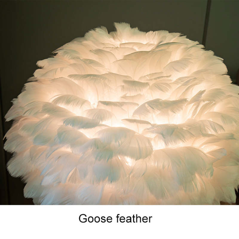 Lampe de Bureau Design avec Abat-Jour - Pied Doré et Lumière Chaude