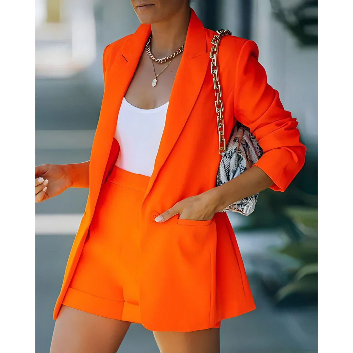 Costume Femme Élégant et Confortable