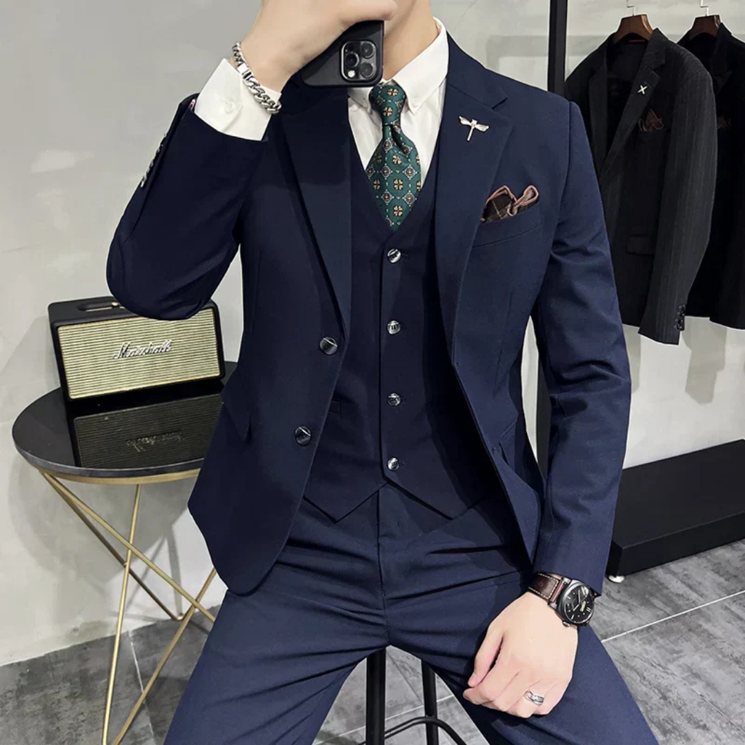 Costume Homme Noir Classique Trois Pièces avec Gilet et Cravate
