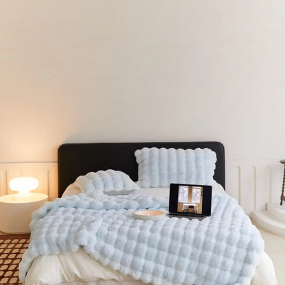 Plaid Polaire Blanc Doux avec Coussin assorti