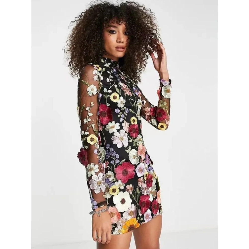 Robe Féminine Chic Col Montant Manches Longues - PanierRoyale