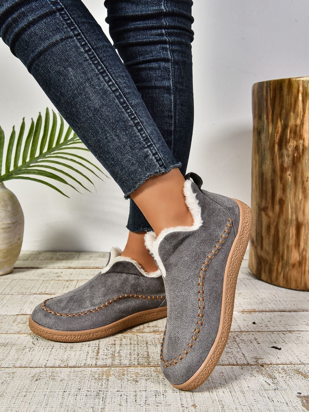 Chaussons Femmes Peluche Chauds et Confortables