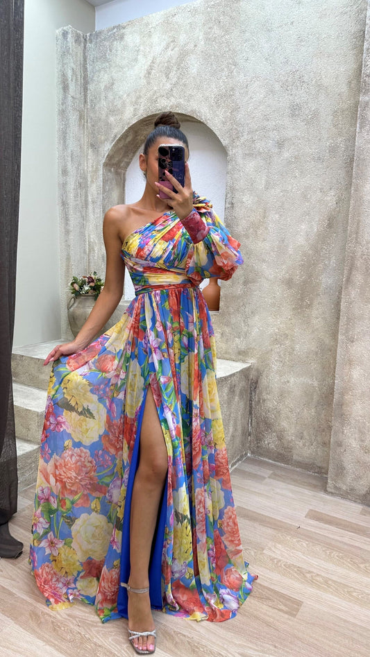 Robe Floral Épaule Dévoilée pour Mariage - BerlinGlamour