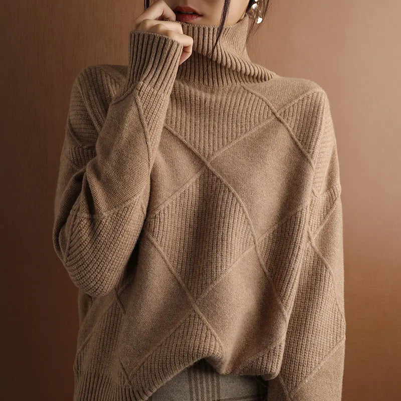Pull Femme Long à Col Roulé Doux et Élégant