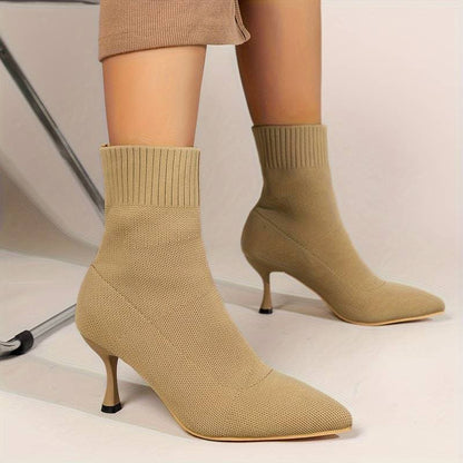 Bottines Femme Élégantes à Talon Haut et Découpes Délicates