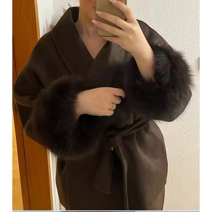 Manteau Femme Élégant à Ceinture et Manches Fourrées