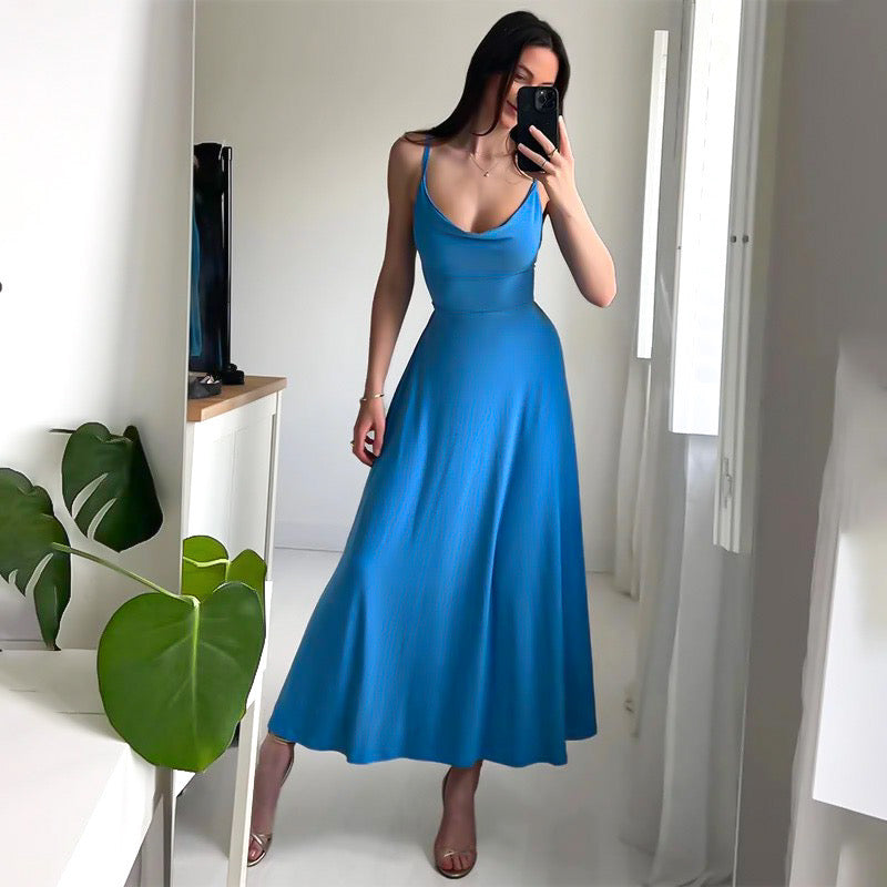 Robe Soirée Longue Élégante sans Manches Décolleté Plongeant - PanierRoyale