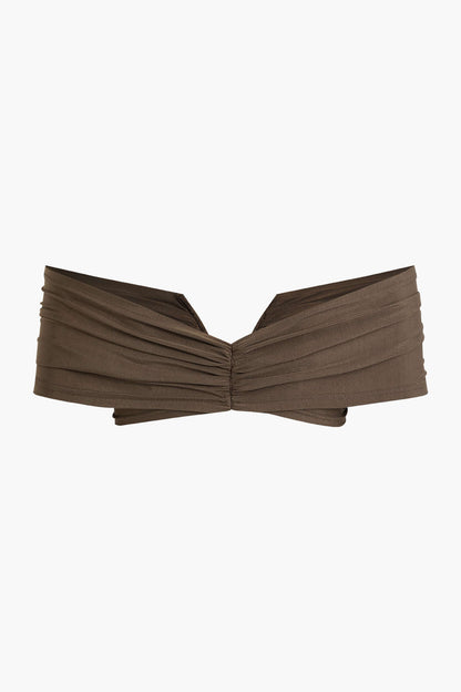 Robe Cocktail Épaules Découvertes avec Drapage Élégant