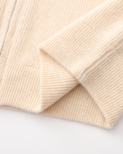 Cardigan Kaschmir 3 Pièces : Gilet, Pantalon et Bottes Cuir