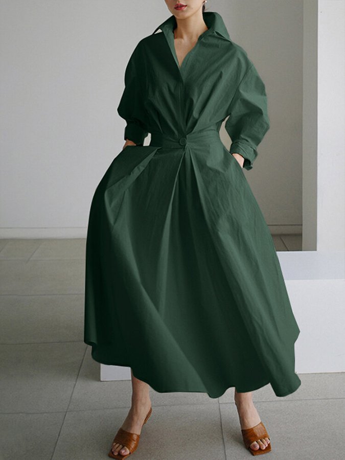 Robe Féminine Cintrée à Jupe Fluide et Élégante