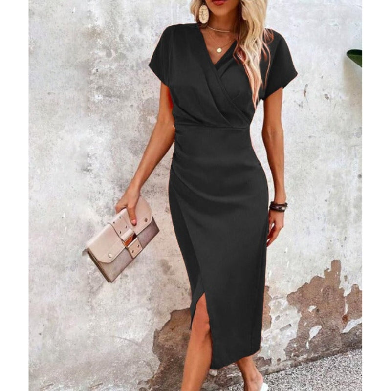 Robe femme séductrice décolleté profond manches courtes