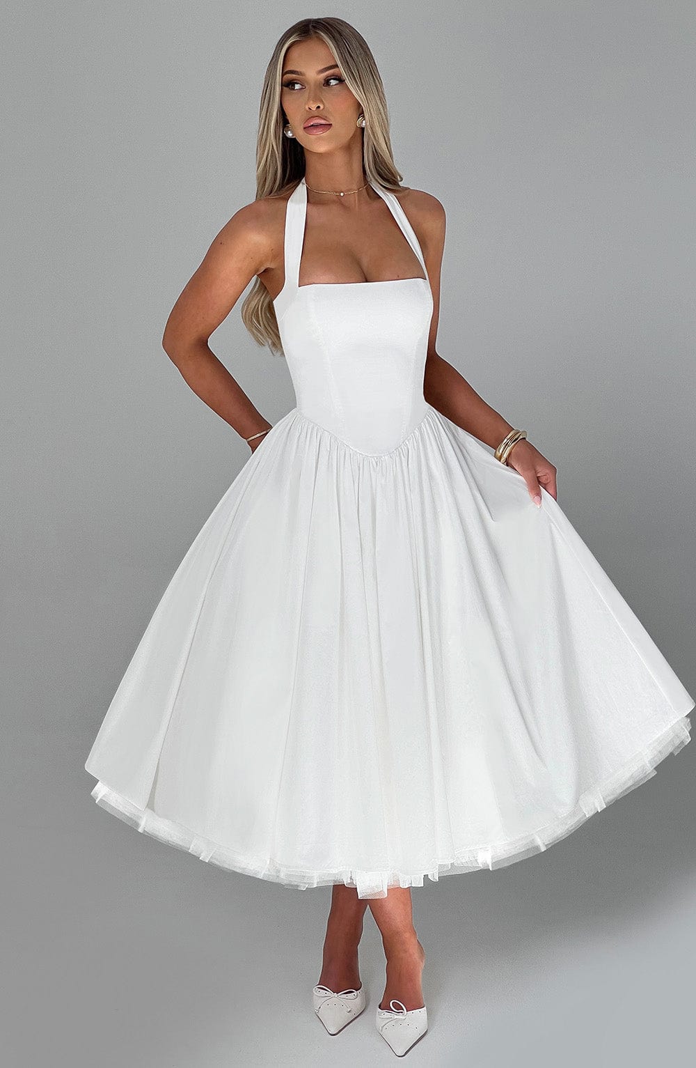 Robe de mariée invitée midi élégante pour femmes