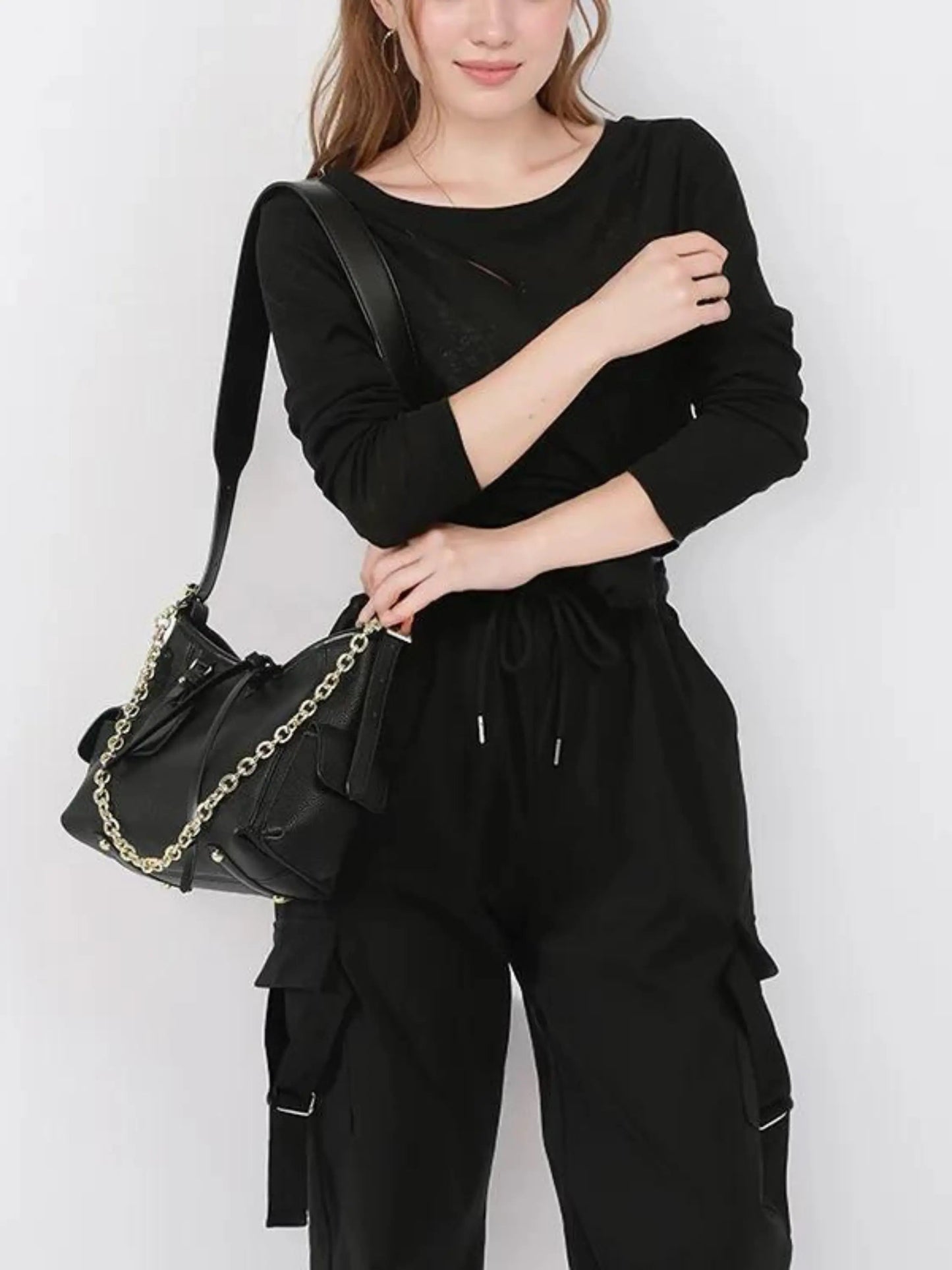 Sac à Épaules en Cuir avec Boucles Métalliques