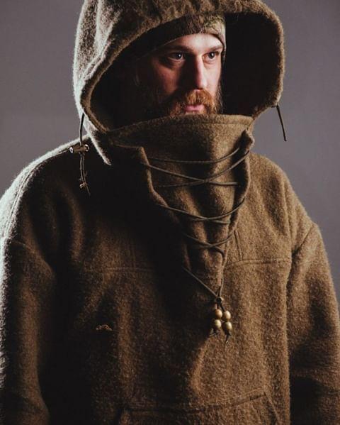 Veste Hiver Capuche Poche Réversible et Élégante - PanierRoyale