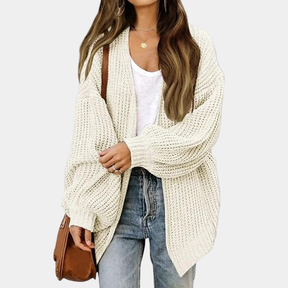 Gilet femme élégant en maille beige, manches longues, détente → Gilet Femme Beige en Maille Douce Manches Longues - PanierRoyale