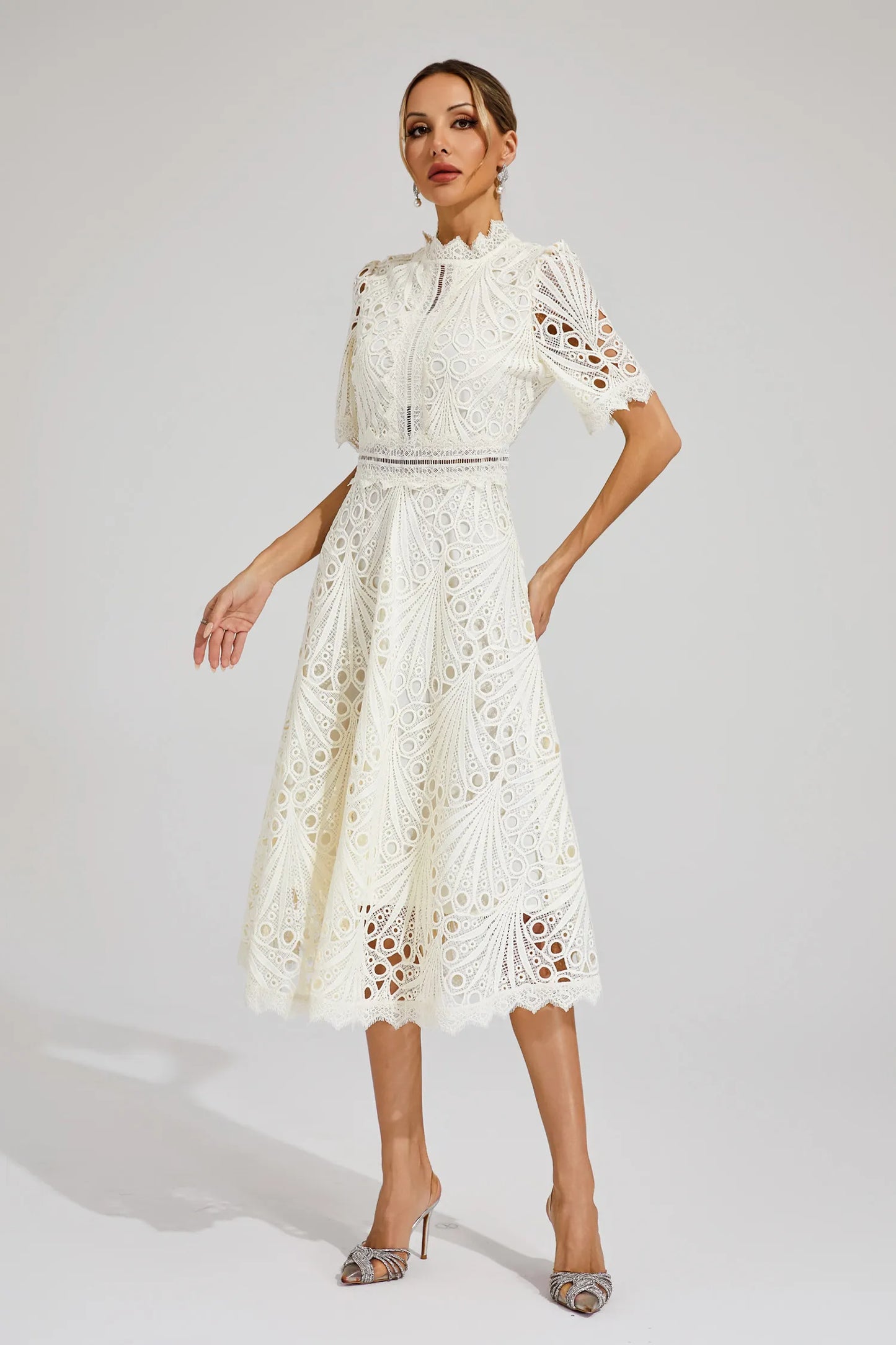 Robe en Dentelle Midi Élégante pour Femme