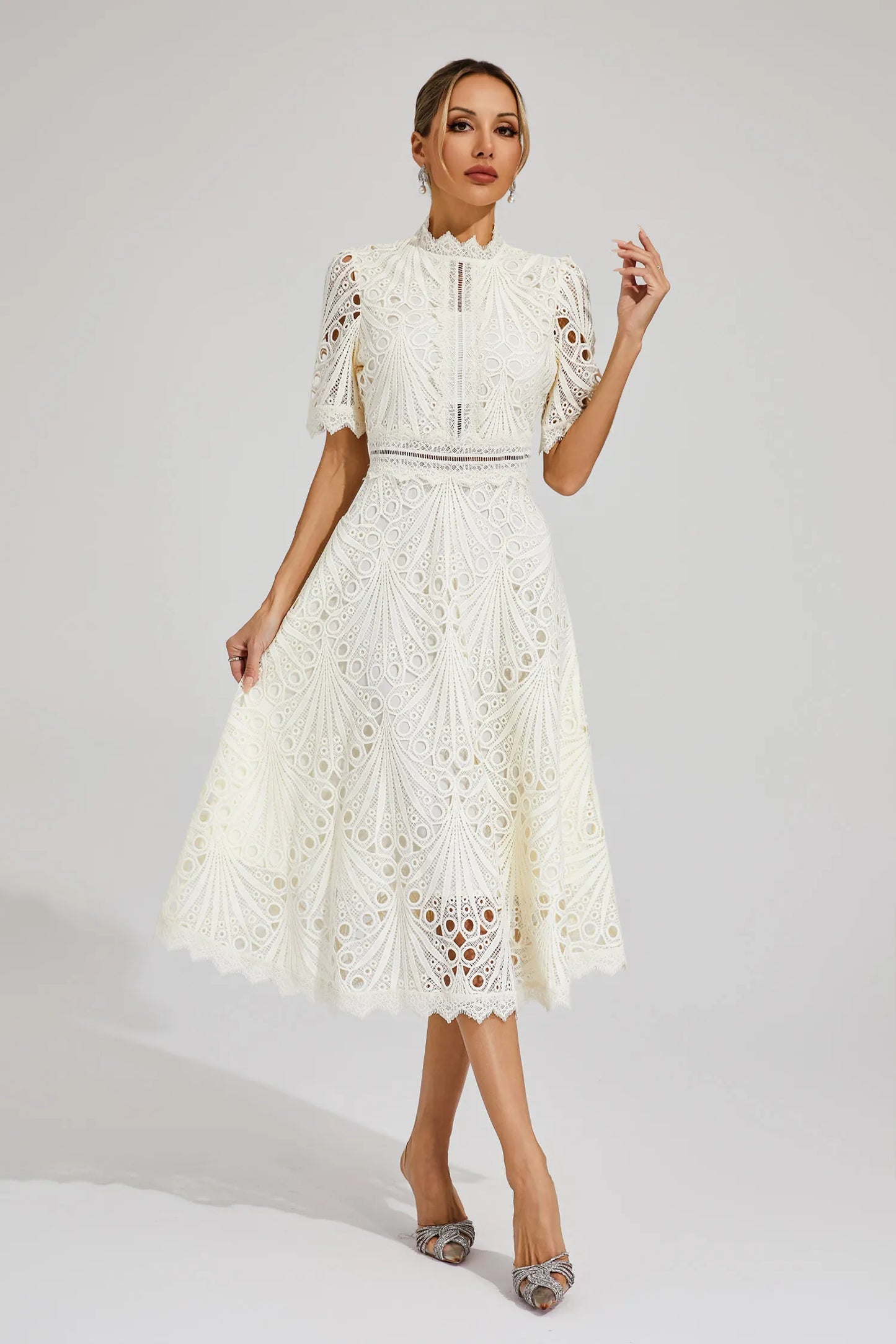 Robe en Dentelle Midi Élégante pour Femme