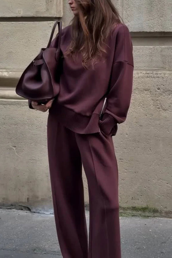 Tenue Femme Élégante Pull Rouge Bourgogne et Pantalon Tailleur - PanierRoyale