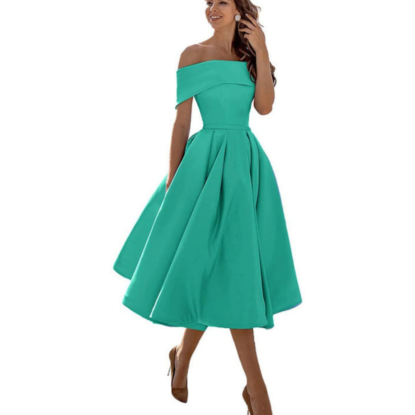 Robe Féminine Évasée Découpe Épaules