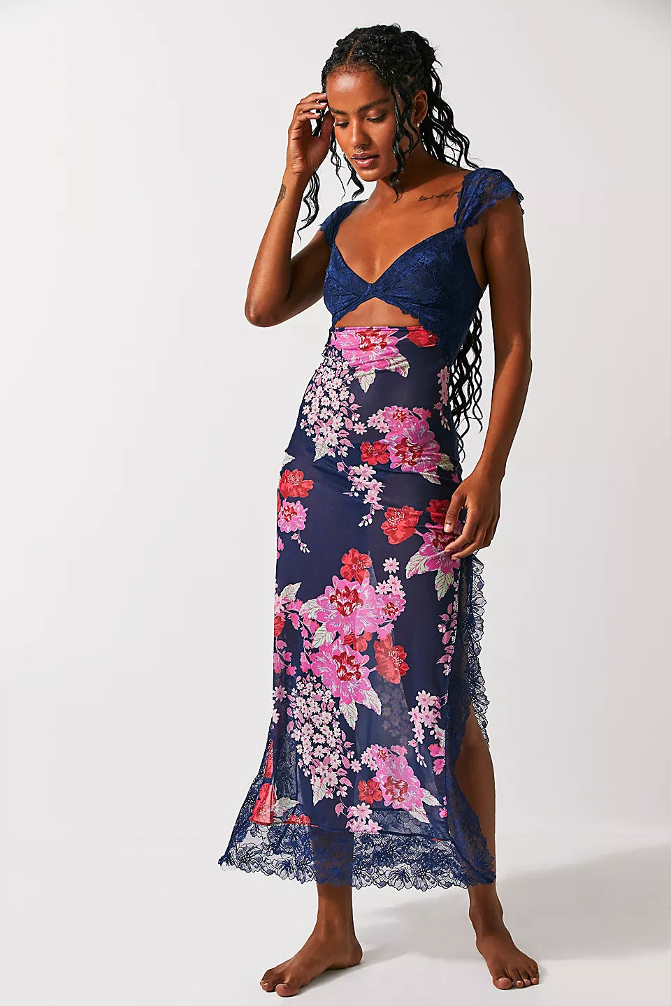 Robe Été en Dentelle Féminine - Tissu Doux et Élégant - PanierRoyale